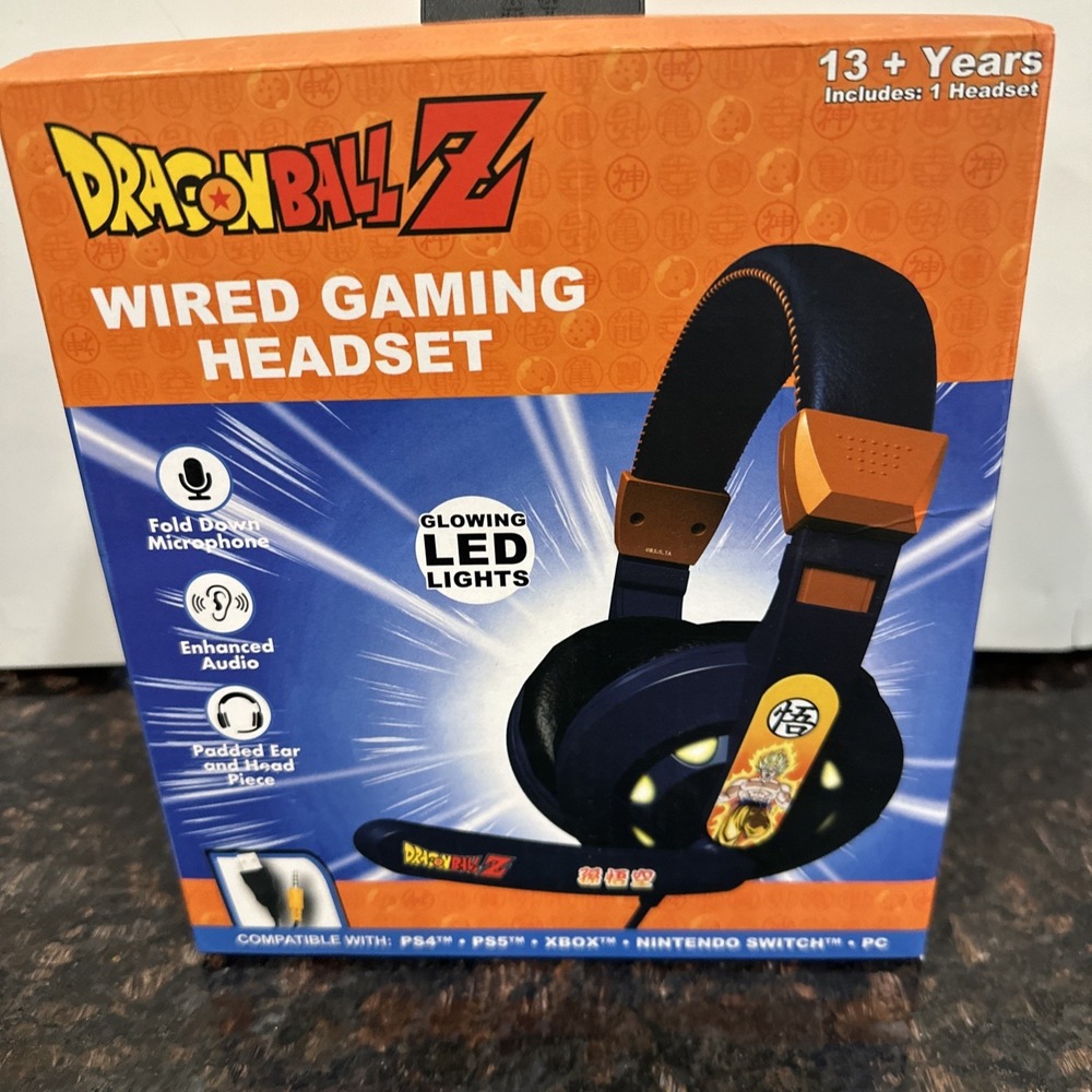 Dragon Ball Z Goku Wired Gaming Headset Headphones Glowing LED Lights BRAND NEW